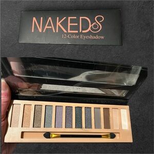 12-Color Eyeshadow Palette